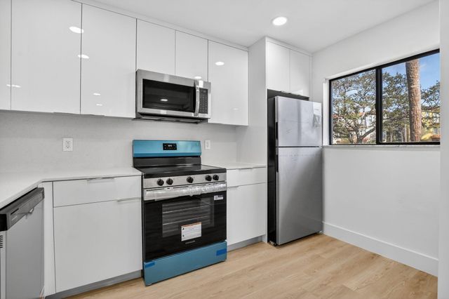 400 W Hidden Valley Boulevard 406, Boca Raton, FL 33487