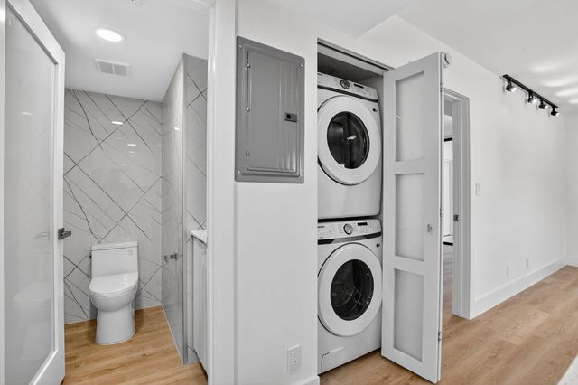 400 W Hidden Valley Boulevard 406, Boca Raton, FL 33487