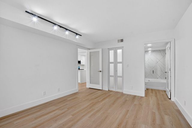 400 W Hidden Valley Boulevard 406, Boca Raton, FL 33487