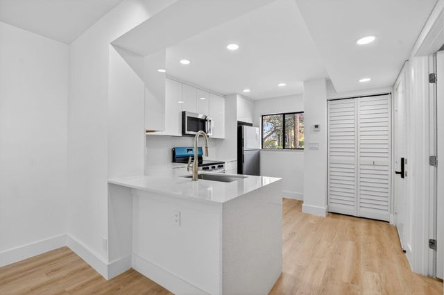 400 W Hidden Valley Boulevard 406, Boca Raton, FL 33487