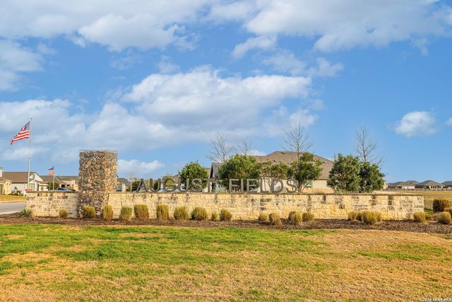 1910 Esplanade, New Braunfels, TX 78130