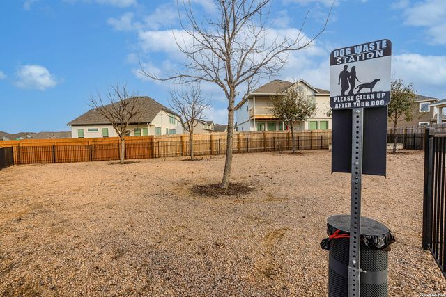 1910 Esplanade, New Braunfels, TX 78130