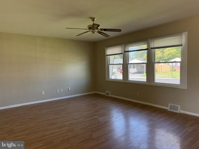 5 W STEPHEN DR, Newark, DE 19713