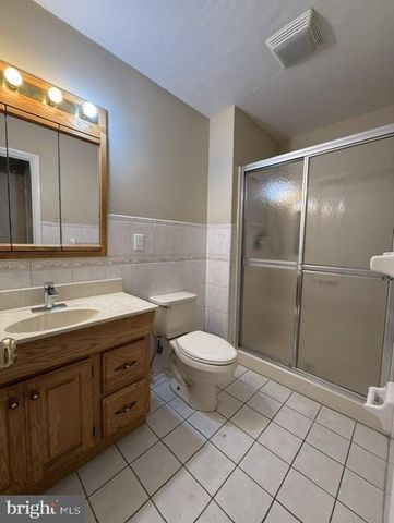 5 W STEPHEN DR, Newark, DE 19713