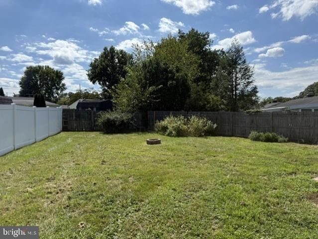5 W STEPHEN DR, Newark, DE 19713