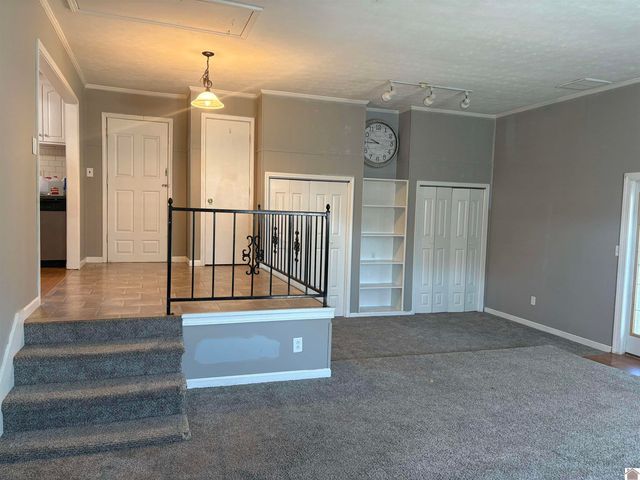 5355 Mayfield Metropolis Rd, Paducah, KY 42001