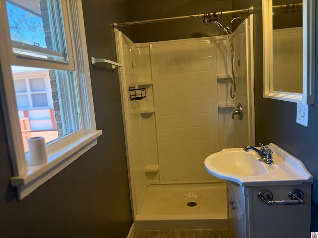 5355 Mayfield Metropolis Rd, Paducah, KY 42001