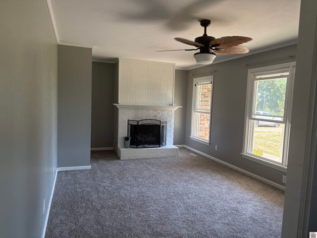 5355 Mayfield Metropolis Rd, Paducah, KY 42001