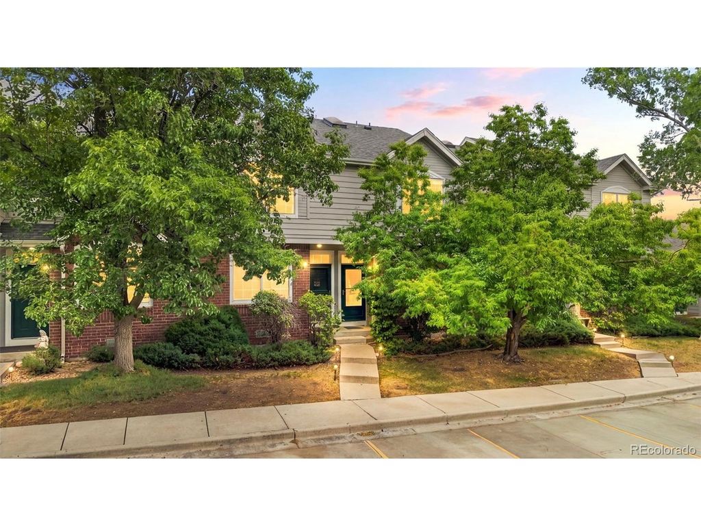 9647 W Chatfield Ave E, Littleton, CO 80128