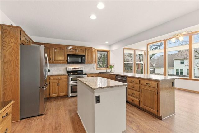 14202 115 Street, Olathe, KS 66062