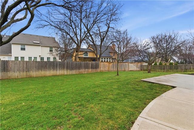 14202 115 Street, Olathe, KS 66062