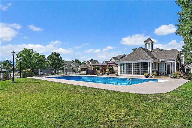 10868 W Dumbarton Drive, Littleton, CO 80127
