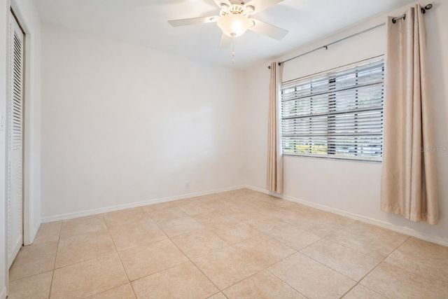 2020 LAKEVIEW DRIVE 105, Clearwater, FL 33763