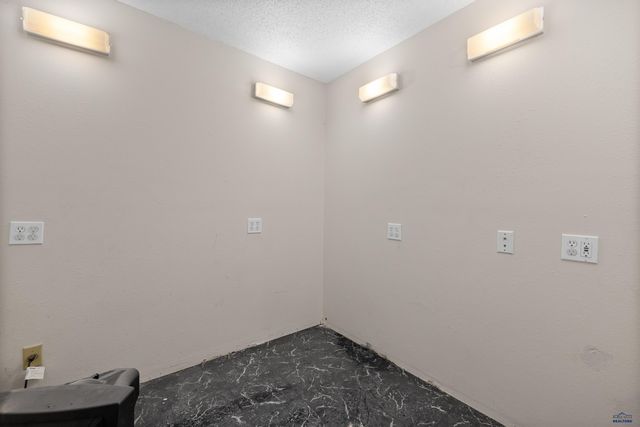 768 LION DR, Rapid City, SD 57701