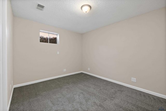 768 LION DR, Rapid City, SD 57701