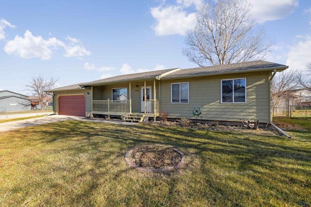 768 LION DR, Rapid City, SD 57701