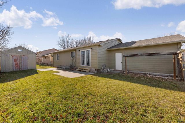 768 LION DR, Rapid City, SD 57701