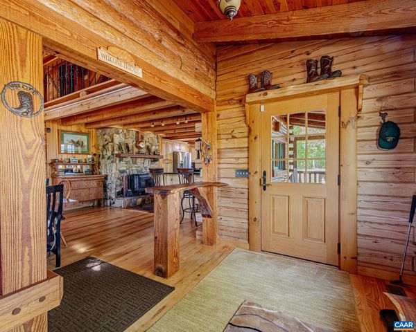 615 RIGGS RD, Louisa, VA 23093