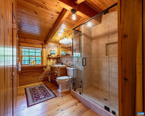 615 RIGGS RD, Louisa, VA 23093