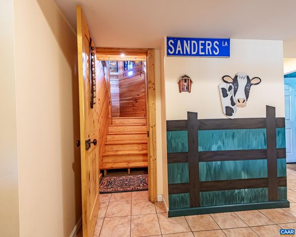 615 RIGGS RD, Louisa, VA 23093