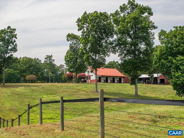615 RIGGS RD, Louisa, VA 23093