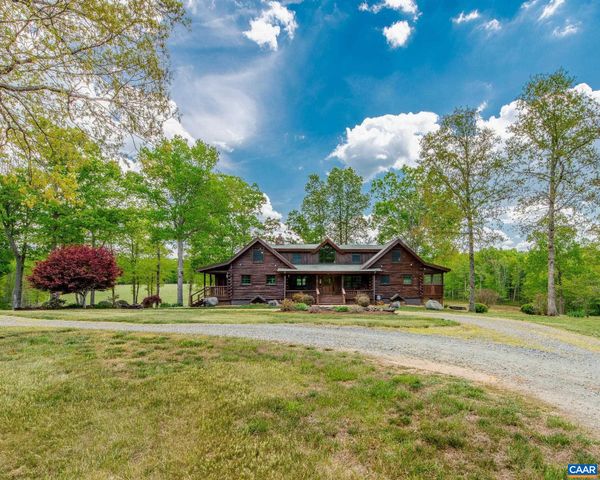 615 RIGGS RD, Louisa, VA 23093