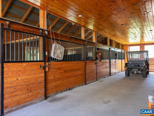 615 RIGGS RD, Louisa, VA 23093