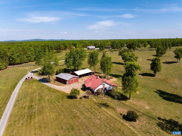 615 RIGGS RD, Louisa, VA 23093