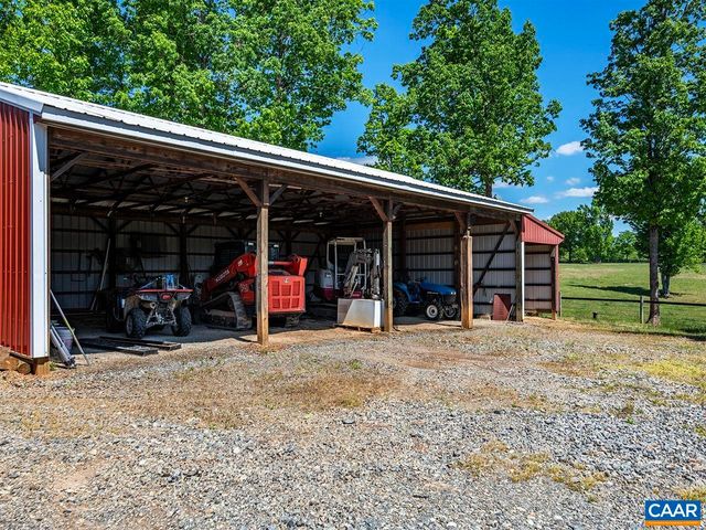 615 RIGGS RD, Louisa, VA 23093