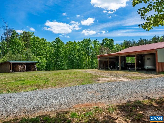 615 RIGGS RD, Louisa, VA 23093