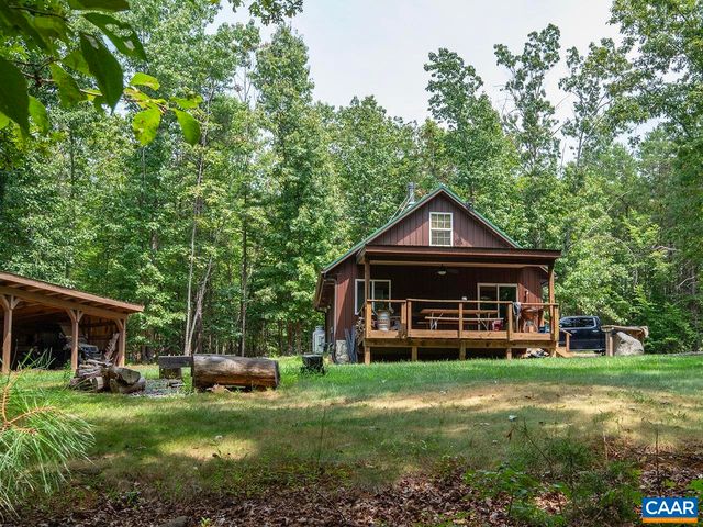 615 RIGGS RD, Louisa, VA 23093