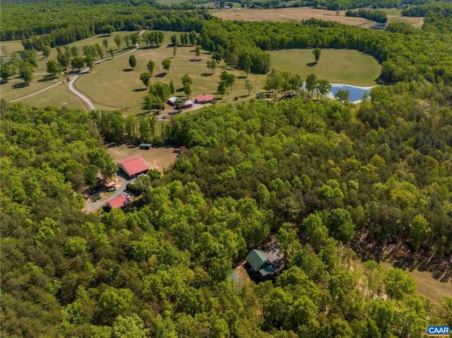 615 RIGGS RD, Louisa, VA 23093