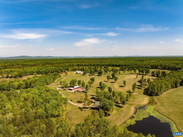 615 RIGGS RD, Louisa, VA 23093