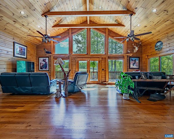 615 RIGGS RD, Louisa, VA 23093
