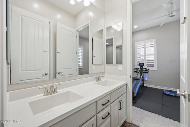 862 E HAMPTON Lane, Gilbert, AZ 85295