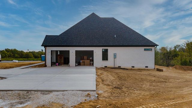 516 Mizzenmast Court, Berea, KY 40403