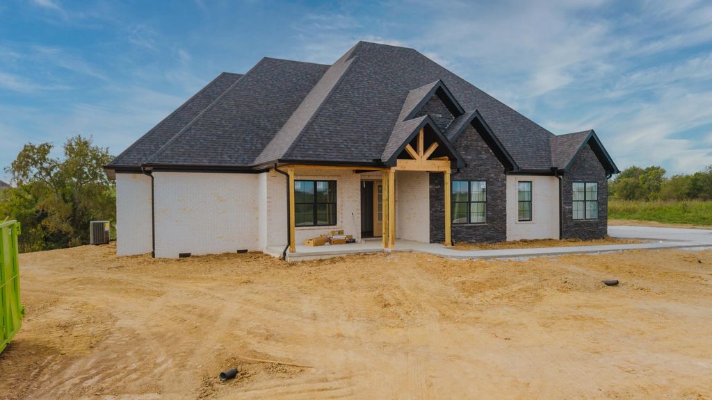 516 Mizzenmast Court, Berea, KY 40403