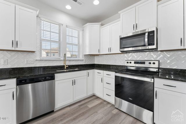 520 Oak Holly Lane, Zebulon, NC 27597