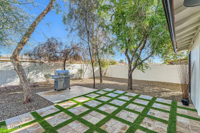 925 N 79TH Street, Scottsdale, AZ 85257