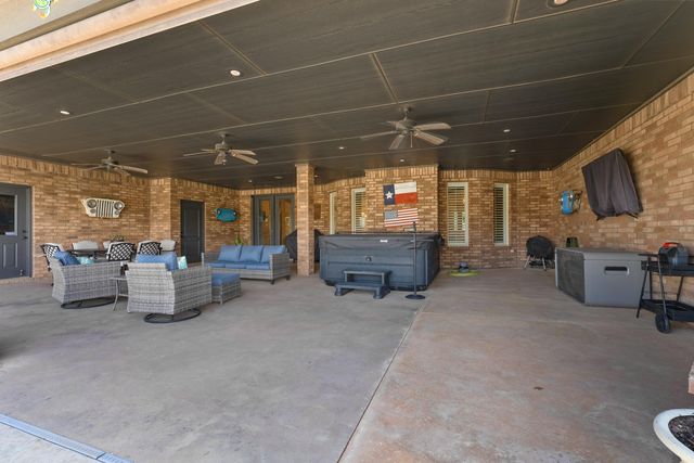 5608 County Road 1440, Lubbock, TX 79407