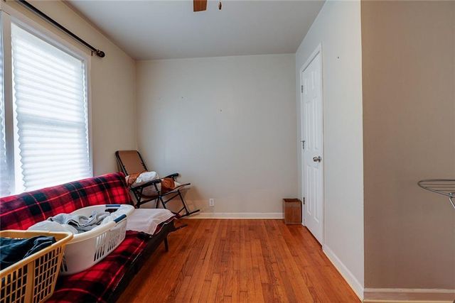 2530 Queen Ridge Drive, Independence, MO 64055