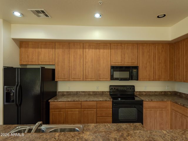 705 W QUEEN CREEK Road 2176, Chandler, AZ 85248