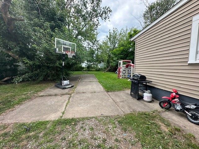 1411 W 21st Street, Lorain, OH 44052