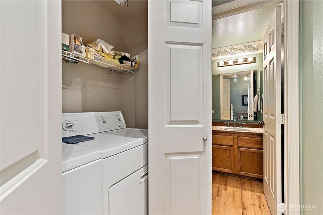 23414 130th Avenue SE, Kent, WA 98031
