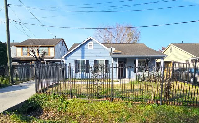 114 Delaney Street, Houston, TX 77009