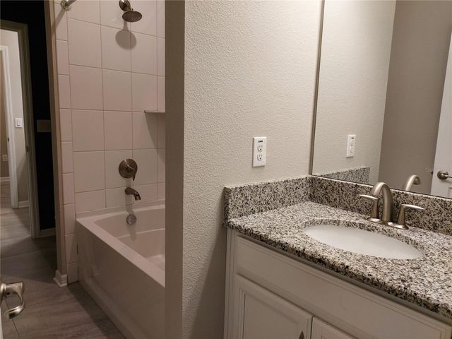 4923 ROLLING GREEN DRIVE, Wesley Chapel, FL 33543