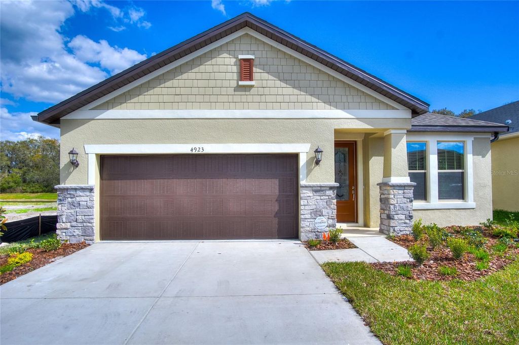 4923 ROLLING GREEN DRIVE, Wesley Chapel, FL 33543