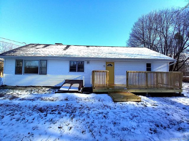 216 A and 216 B Hobbs Lane, Clinton Corners, NY 12514