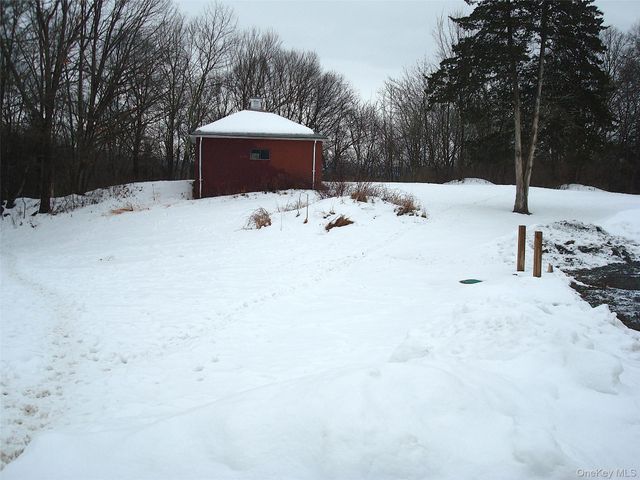 216 A and 216 B Hobbs Lane, Clinton Corners, NY 12514