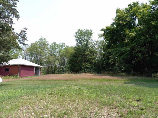 216 A and 216 B Hobbs Lane, Clinton Corners, NY 12514